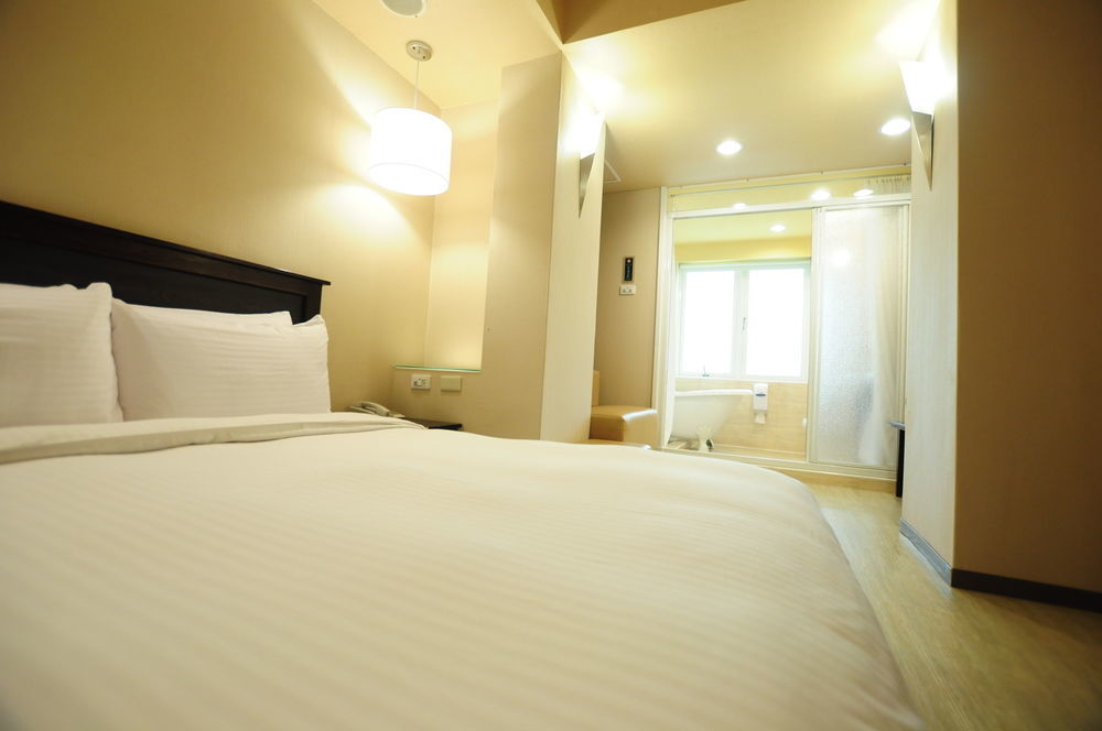 Kindness Hotel Shinkuchan Kaohsiung Exterior photo
